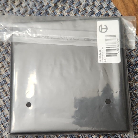 Telfar - tan 100% leather supple wallet - Picture 7 of 12